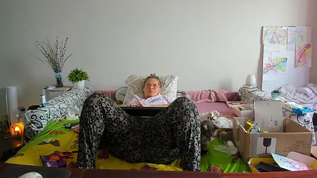 Snapshot of IamYourNarcotic chatting on October 24, 2025, 7:27 am IamYourNarcotic online show from October 24, 2025, 7:27 am