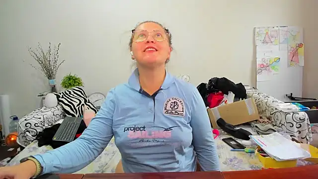 Snapshot of IamYourNarcotic chatting on December 2, 2025, 9:03 am IamYourNarcotic online show from December 2, 2025, 9:03 am