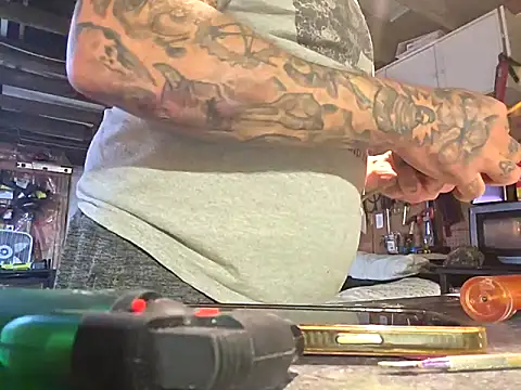 canadacockinme online show from September 28, 2025, 9:47 am