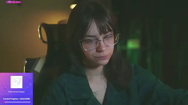 alyssa sweet online show from October 6, 2025, 6:11 am