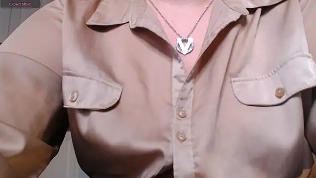 HotTiffani online show from January 24, 2025, 11:59 am