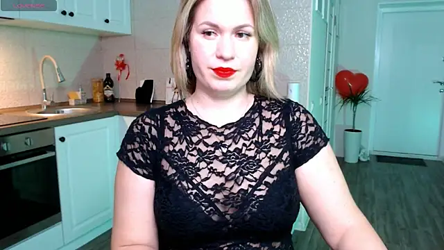 HotTiffani online show from February 28, 2025, 1:47 pm