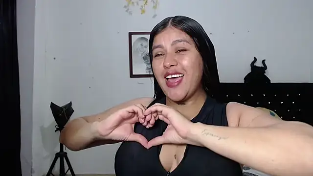 Snapshot of venuz_mendoza20 chatting on November 5, 2025, 1:33 pm venuz mendoza20 online show from November 5, 2025, 1:33 pm