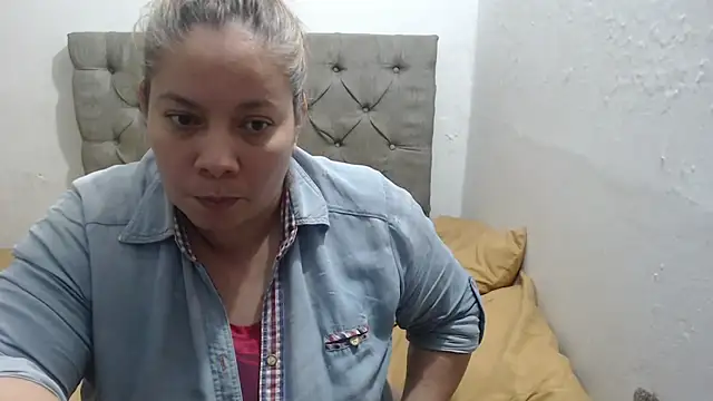 Snapshot of tiffany_horny_1 chatting on December 14, 2025, 9:36 am tiffany horny 1 online show from December 14, 2025, 9:36 am