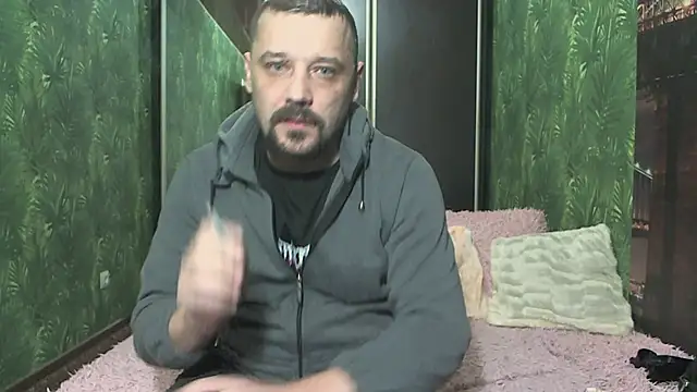 DanielOhCool online show from December 16, 2024, 9:24 am