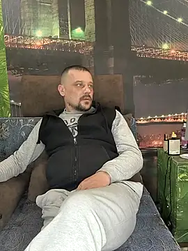 DanielOhCool online show from March 18, 2025, 11:52 am