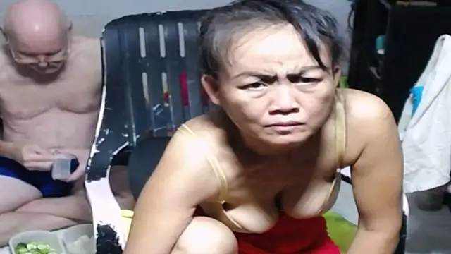 1CuteAndSexy69 online show from October 24, 2025, 1:07 pm