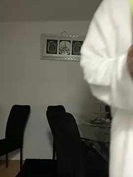 Snapshot of bestofsex99 chatting on February 3, 2025, 6:17 pm bestofsex99 online show from February 3, 2025, 6:17 pm