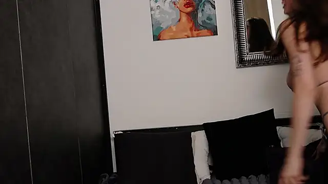 Snapshot of Ashley_Ross_ chatting on February 20, 2025, 10:27 am Ashley Ross online show from February 20, 2025, 10:27 am