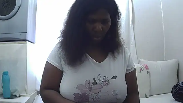 Snapshot of Delicioussexy chatting on October 9, 2025, 5:05 am Delicioussexy online show from October 9, 2025, 5:05 am