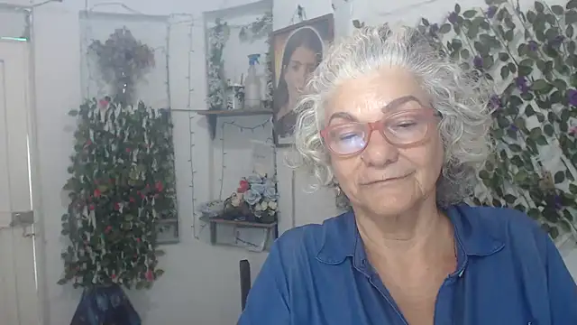 FunnyGrandma online show from November 17, 2025, 8:03 pm