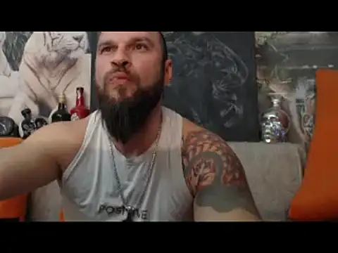 Snapshot of viking_30 chatting on January 10, 2025, 8:15 pm viking 30 online show from January 10, 2025, 8:15 pm