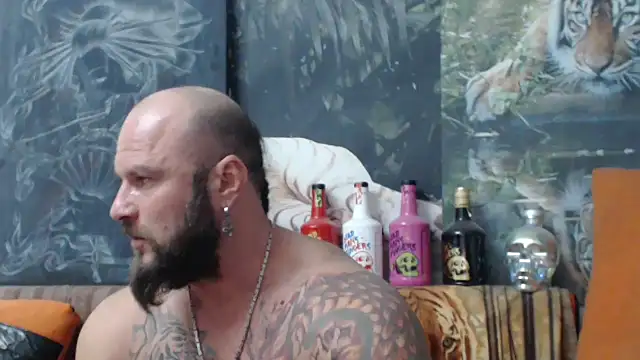 Snapshot of viking_30 chatting on September 25, 2025, 6:44 pm viking 30 online show from September 25, 2025, 6:44 pm