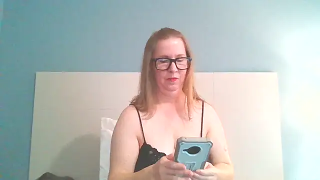 SweetandNaughty1 online show from February 11, 2025, 7:38 pm