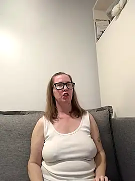 SweetandNaughty1 online show from November 13, 2025, 9:14 pm