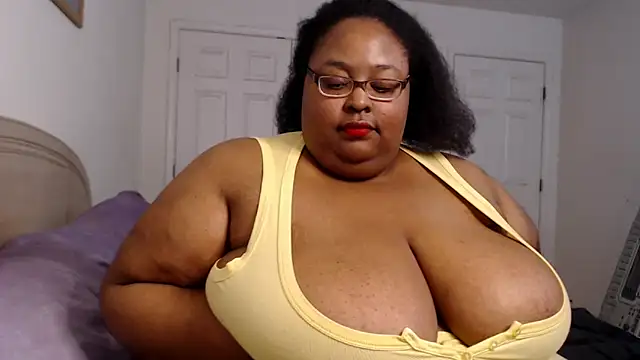 Snapshot of Loves_Aura chatting on January 3, 2025, 1:27 am Loves Aura online show from January 3, 2025, 1:27 am