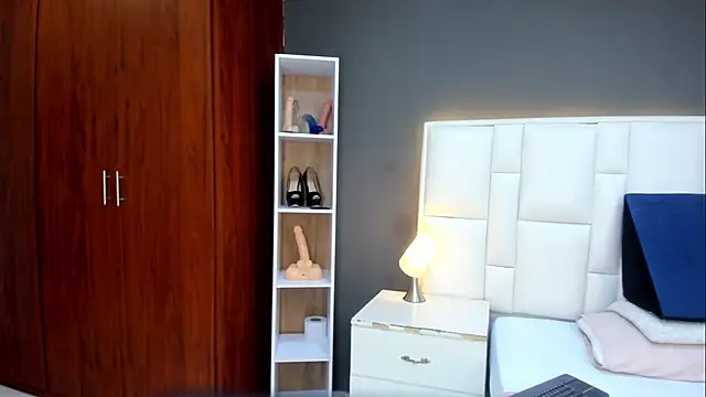 Snapshot of yeral2017 chatting on November 21, 2025, 4:27 pm yeral2017 online show from November 21, 2025, 4:27 pm