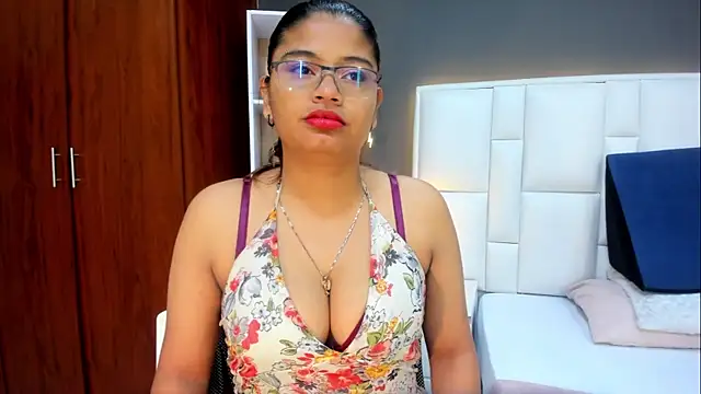 Snapshot of yeral2017 chatting on November 26, 2025, 1:01 pm yeral2017 online show from November 26, 2025, 1:01 pm