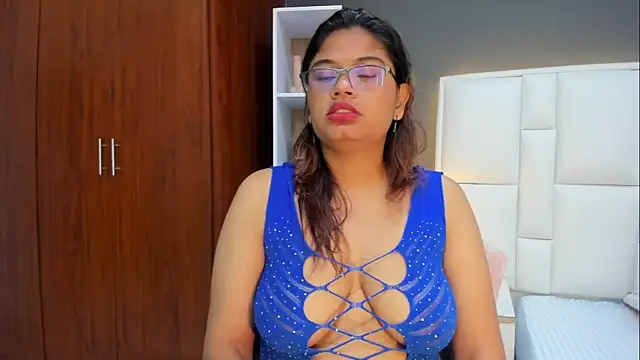 Snapshot of yeral2017 chatting on December 2, 2025, 4:57 pm yeral2017 online show from December 2, 2025, 4:57 pm