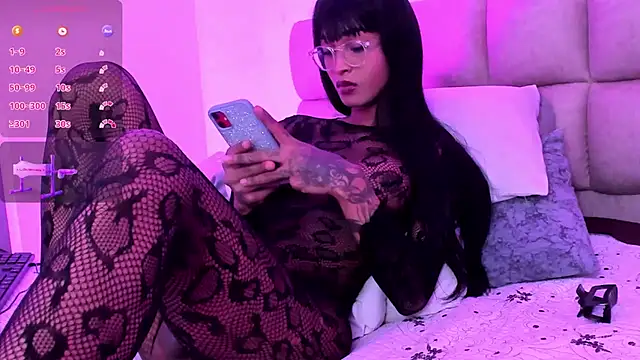 Snapshot of TracySugar chatting on November 8, 2025, 1:11 pm TracySugar online show from November 8, 2025, 1:11 pm