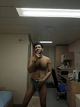 Snapshot of harddick0404 chatting on October 28, 2025, 9:17 pm harddick0404 online show from October 28, 2025, 9:17 pm