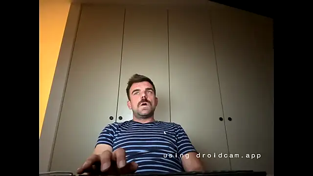 Snapshot of mrbigballs chatting on September 17, 2025, 8:10 pm mrbigballs online show from September 17, 2025, 8:10 pm