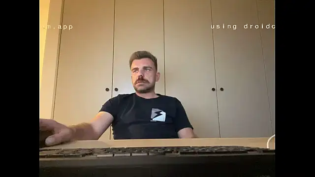 Snapshot of mrbigballs chatting on September 28, 2025, 5:40 pm mrbigballs online show from September 28, 2025, 5:40 pm