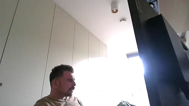 Snapshot of mrbigballs chatting on October 2, 2025, 1:51 pm mrbigballs online show from October 2, 2025, 1:51 pm