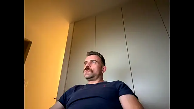 Snapshot of mrbigballs chatting on October 27, 2025, 9:30 pm mrbigballs online show from October 27, 2025, 9:30 pm