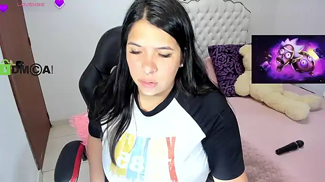 Snapshot of Karlathompson chatting on January 30, 2025, 10:19 pm Karlathompson online show from January 30, 2025, 10:19 pm