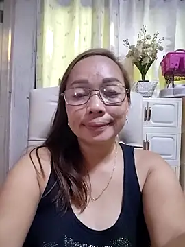 asianwet4u online show from October 3, 2025, 4:31 am