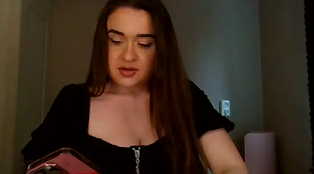 avajade online show from February 4, 2025, 12:44 pm