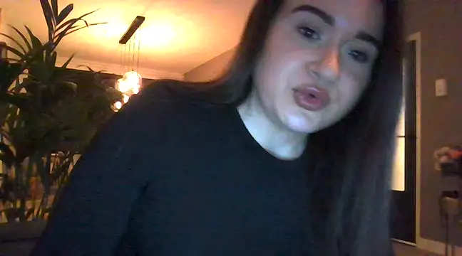 avajade online show from February 19, 2025, 7:05 pm