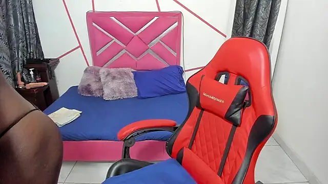 Snapshot of stNatashaBrunette chatting on October 15, 2025, 5:07 am stNatashaBrunette online show from October 15, 2025, 5:07 am