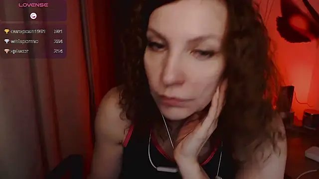 Snapshot of JohansonKatie chatting on February 3, 2025, 11:36 pm JohansonKatie online show from February 3, 2025, 11:36 pm