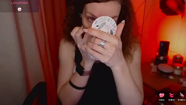 Snapshot of JohansonKatie chatting on February 9, 2025, 1:11 am JohansonKatie online show from February 9, 2025, 1:11 am