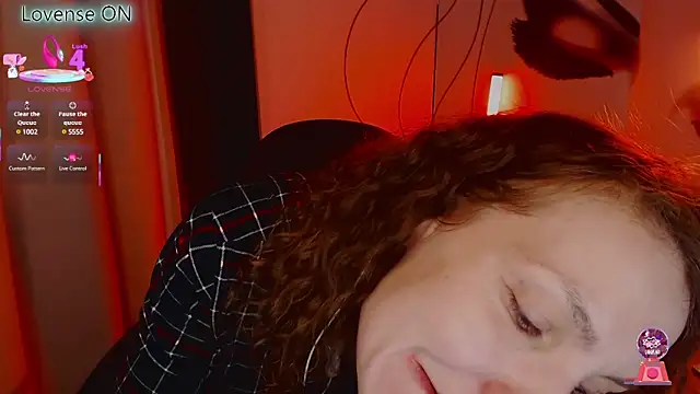 Snapshot of JohansonKatie chatting on March 20, 2025, 12:51 am JohansonKatie online show from March 20, 2025, 12:51 am