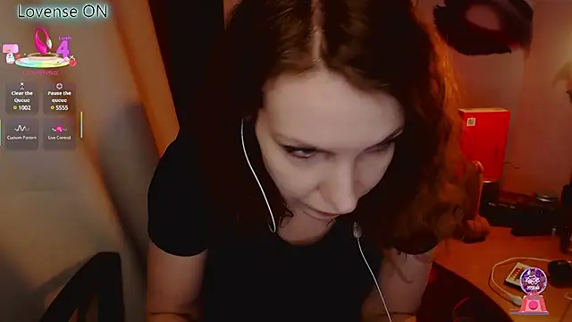 Snapshot of JohansonKatie chatting on March 21, 2025, 3:01 am JohansonKatie online show from March 21, 2025, 3:01 am