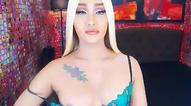 Snapshot of KylieMaxwellCaulfield_TS chatting on February 12, 2025, 10:59 pm KylieMaxwellCaulfield TS online show from February 12, 2025, 10:59 pm