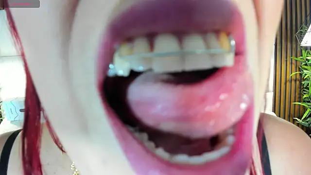 Snapshot of naughty_flower18 chatting on September 30, 2025, 10:48 pm naughty flower18 online show from September 30, 2025, 10:48 pm