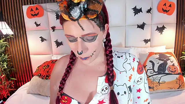 Snapshot of naughty_flower18 chatting on October 25, 2025, 10:37 pm naughty flower18 online show from October 25, 2025, 10:37 pm