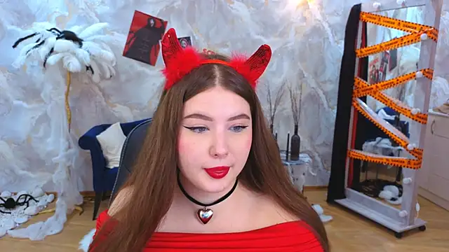 NicoleFoxery online show from October 28, 2025, 3:32 am