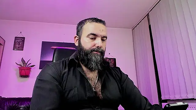 Snapshot of ChristophJules chatting on December 9, 2024, 10:20 pm ChristophJules online show from December 9, 2024, 10:20 pm