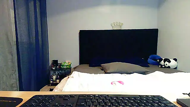 Luxlatingirlz oficial online show from March 17, 2025, 12:08 am