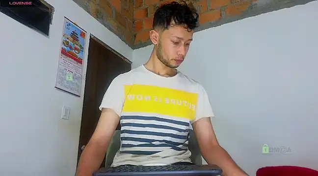 Snapshot of big_cock_mathew chatting on March 17, 2025, 7:04 pm big cock mathew online show from March 17, 2025, 7:04 pm