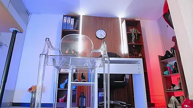 Snapshot of colete_milf chatting on March 8, 2025, 6:37 pm colete milf online show from March 8, 2025, 6:37 pm