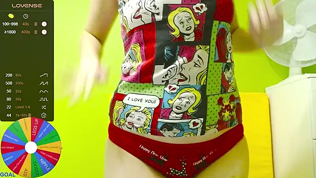 Snapshot of Ultra_Meow chatting on November 17, 2025, 12:38 am Ultra Meow online show from November 17, 2025, 12:38 am