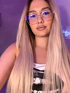 Snapshot of mollyxxx chatting on October 25, 2025, 3:14 am mollyxxx online show from October 25, 2025, 3:14 am