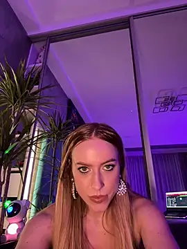 RockQueen A online show from March 22, 2025, 8:40 am