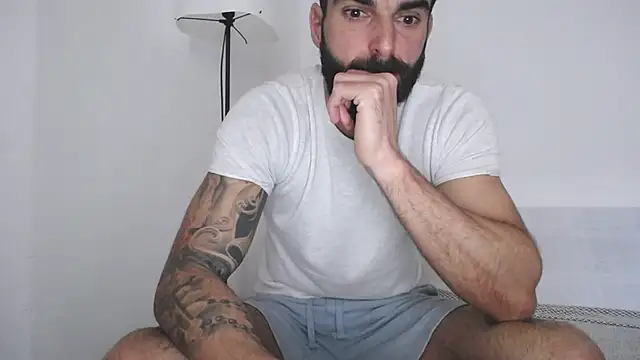 Verycutex online show from February 18, 2025, 8:05 am